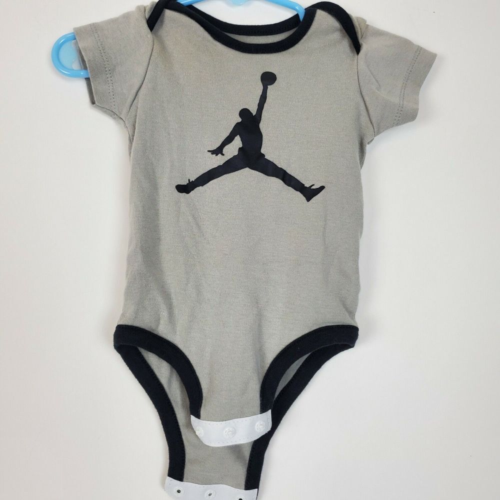 Baby Boy 3-6M Air Jordan 23 Jumpman Gray Romper One Piece Snap Bottom